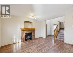 8226 Saddleridge Drive NE - photo 5