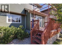 8226 Saddleridge Drive NE - photo 31