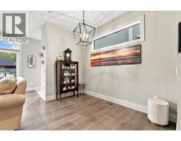 1920 43 Avenue SW - photo 14