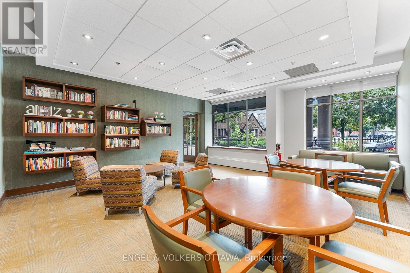 320 Mcleod Street — photo 15