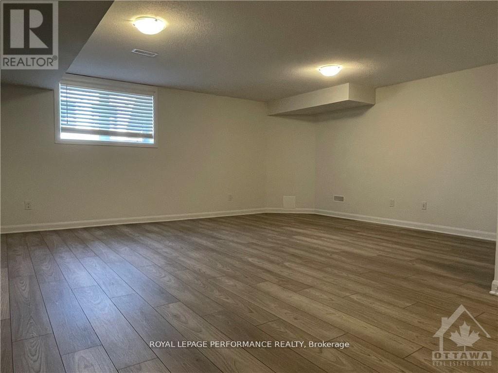 1039 Speedvale Court