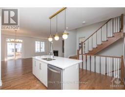 527 Hitzlay Terrace, Ottawa, ON K2T0S1 Photo 7