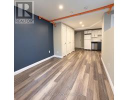 Boo2 - 2200 Sherobee Road, Mississauga, ON L5A3Y3 Photo 6