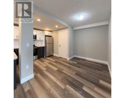 Bedroom 2 - 812 - 2200 Sherobee Road, Mississauga, ON L5A3Y3 Photo 6