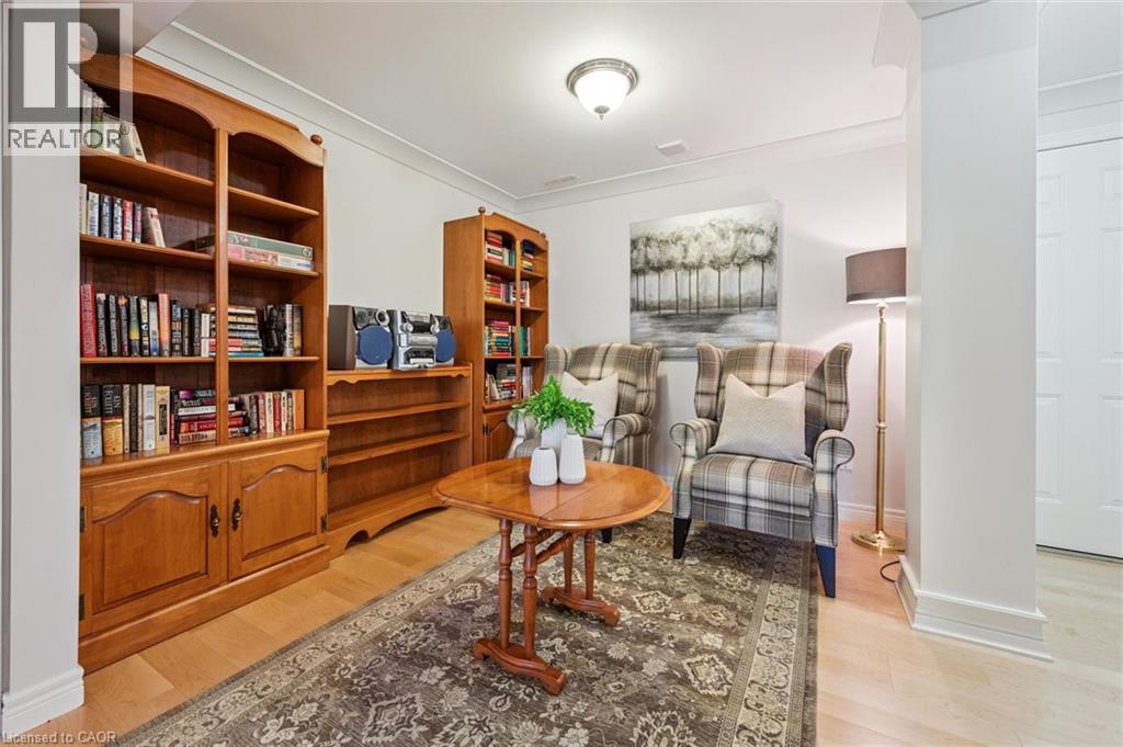 123 CARDINAL Drive - Image 33