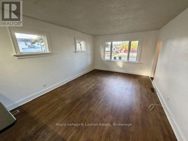 440 ARCHIBALD STREET S - 5