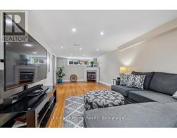 275 Kent Crescent, Burlington, ON L7L4T2 Photo 27