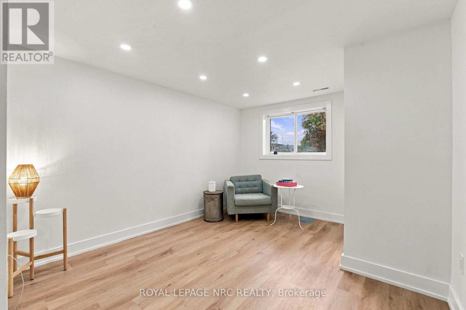 26 PINEHURST DRIVE - Image 17