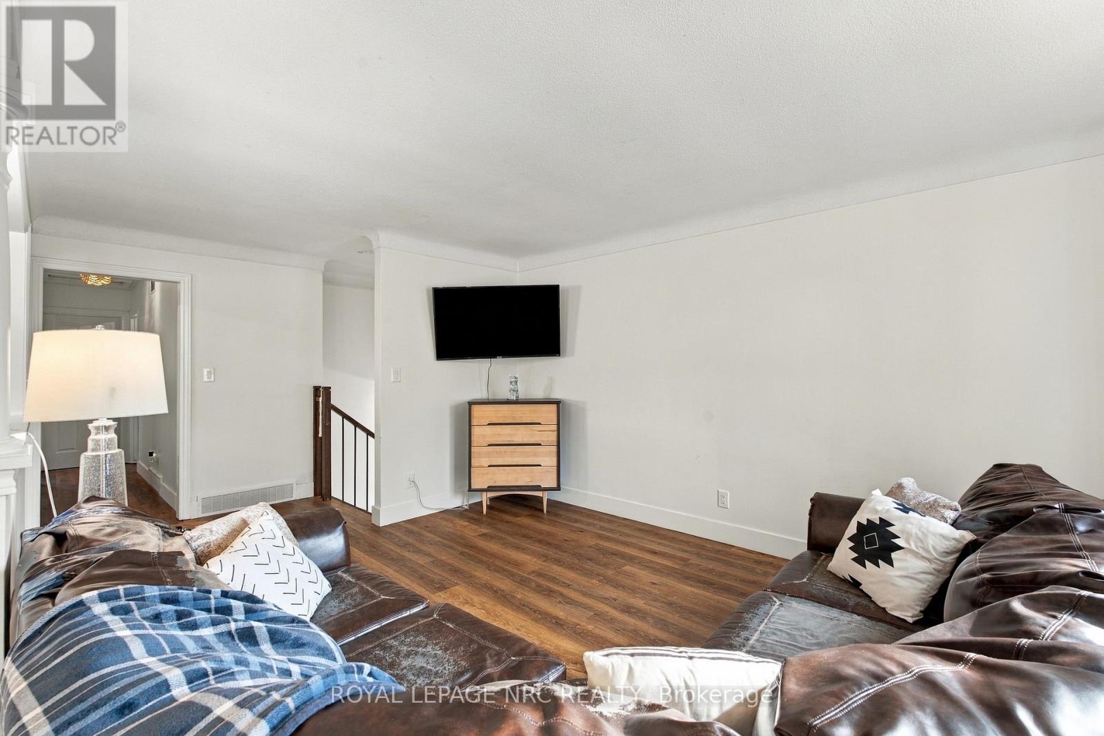 26 PINEHURST DRIVE - Image 5