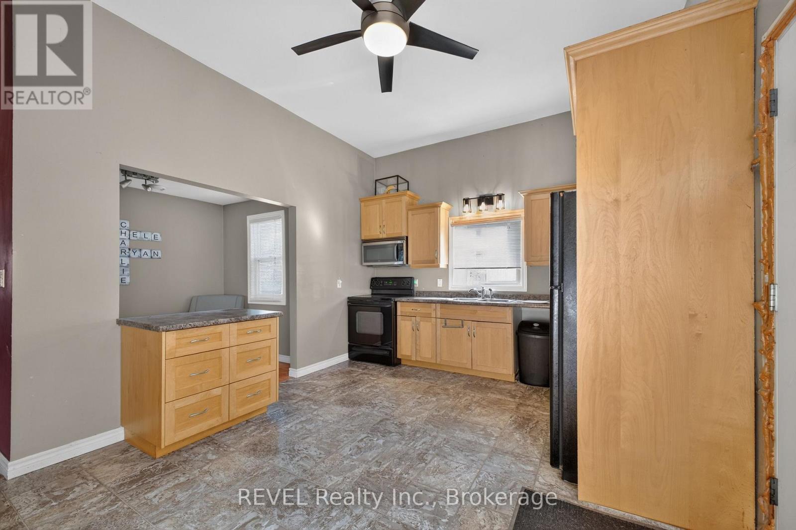 2329 GILMORE ROAD - 12