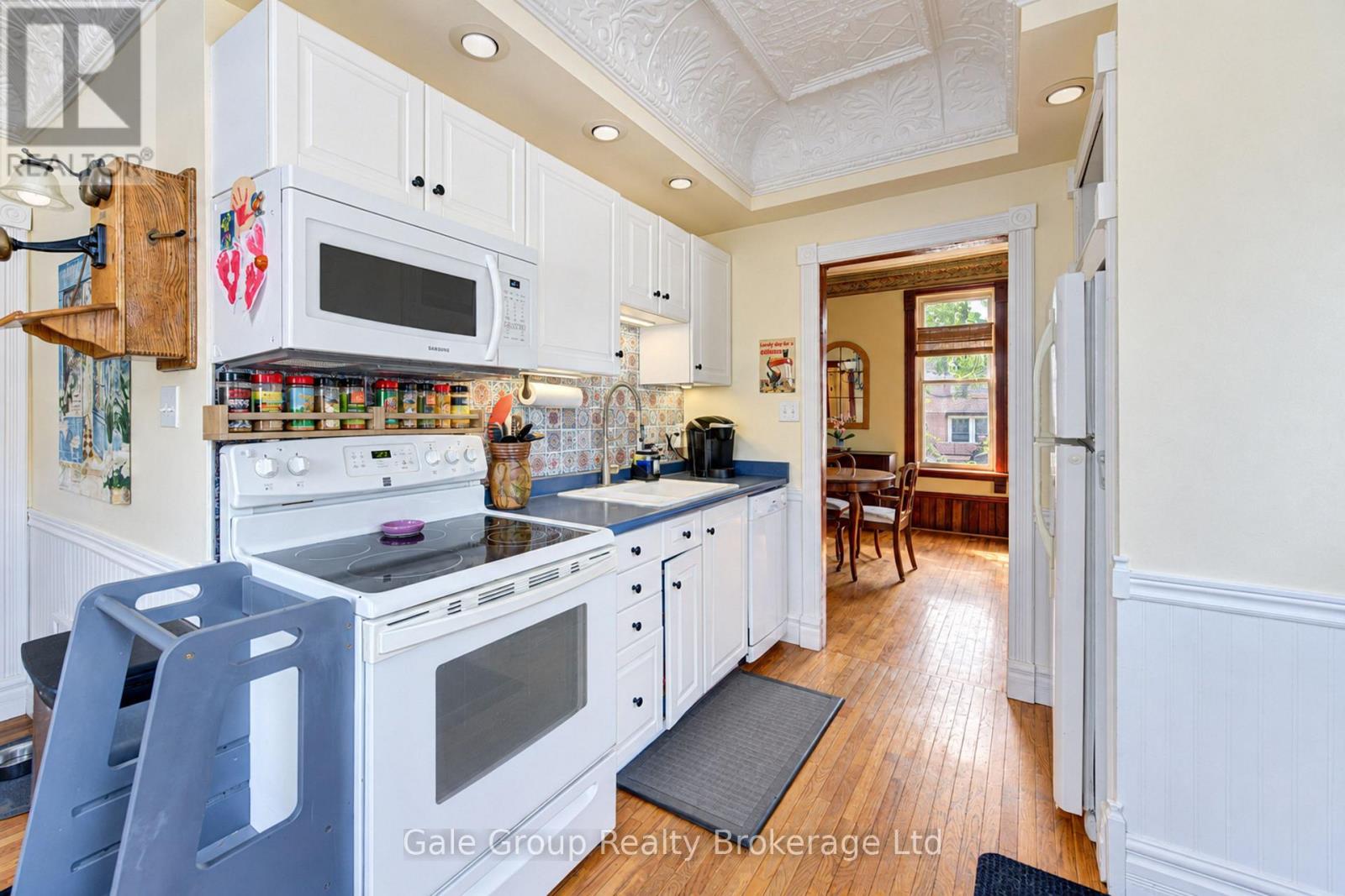 551 GRANT STREET - Image 12