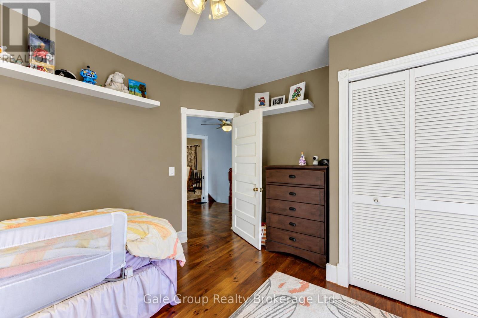 551 GRANT STREET - Image 24