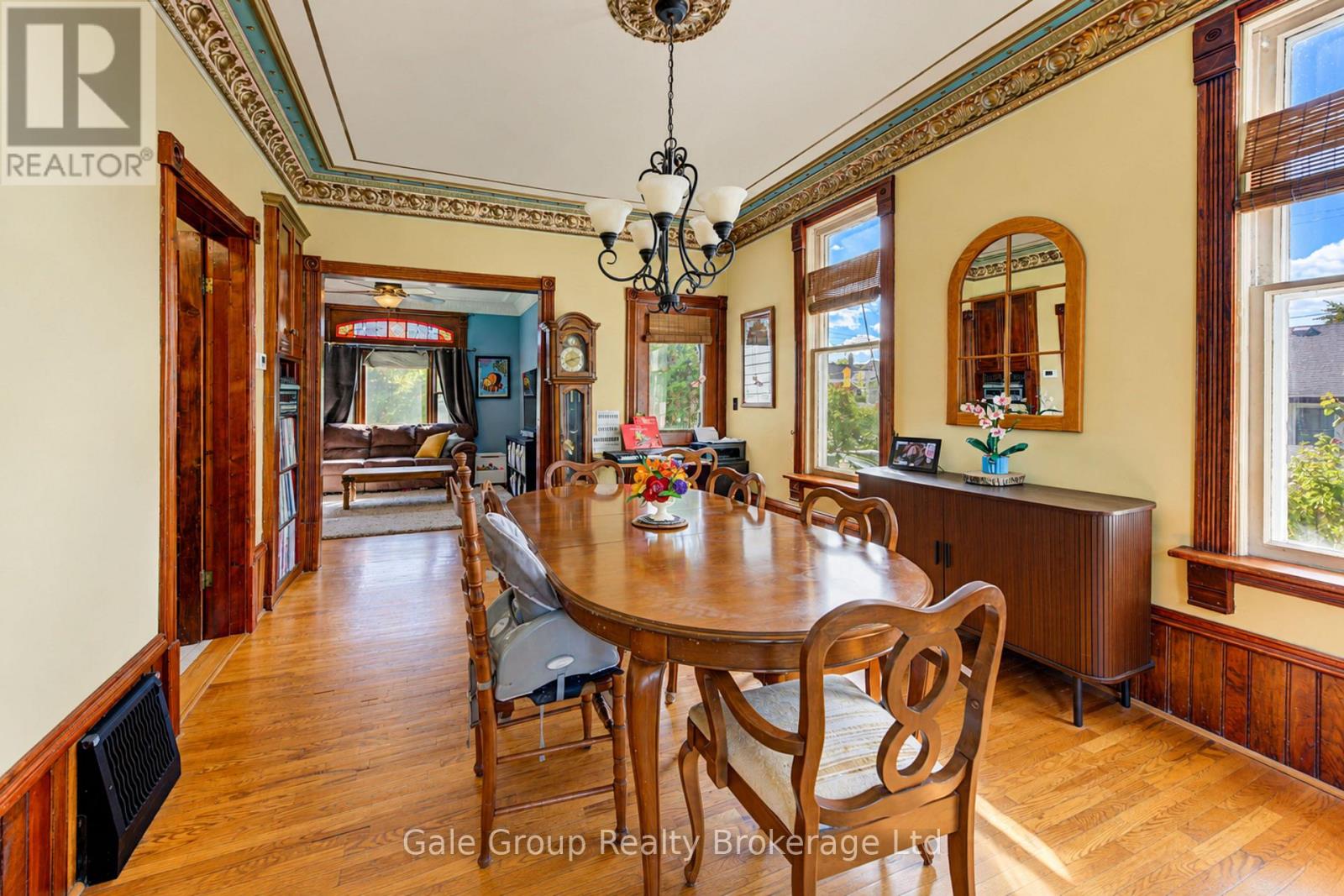 551 GRANT STREET - Image 9