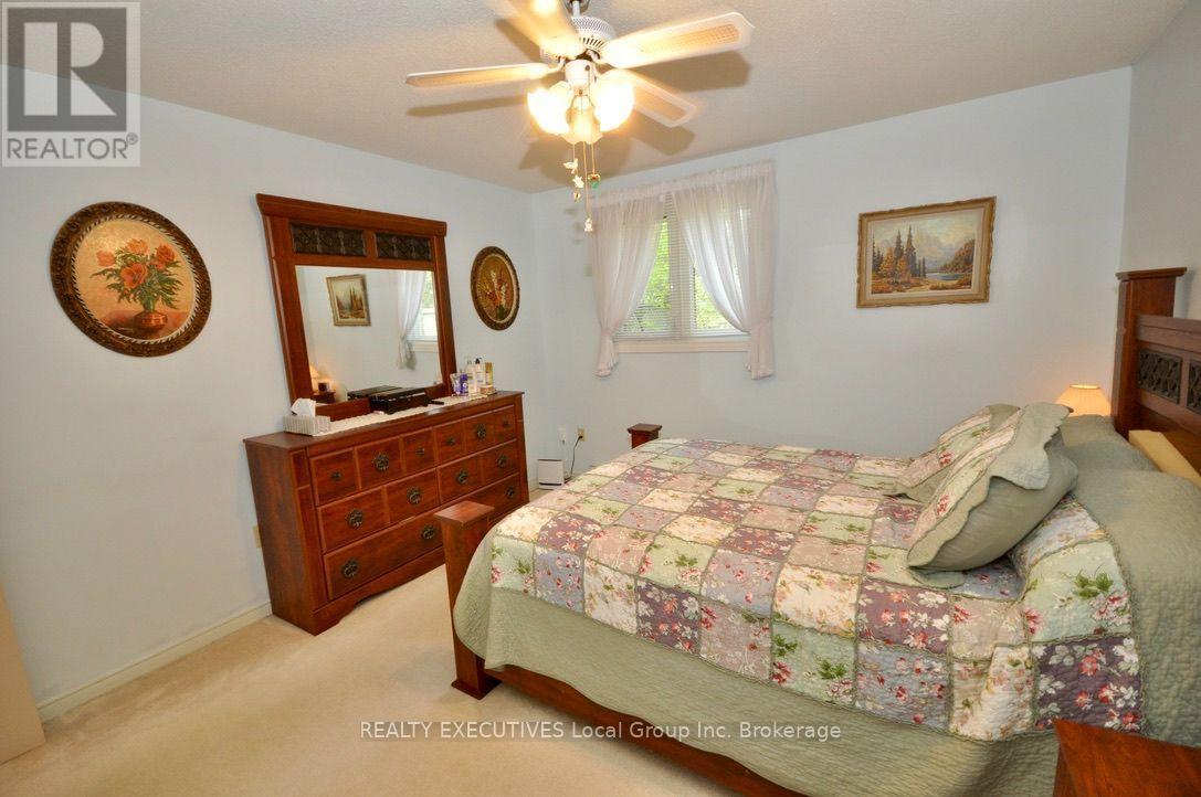 #33 624 LAKESHORE DRIVE - Image 15