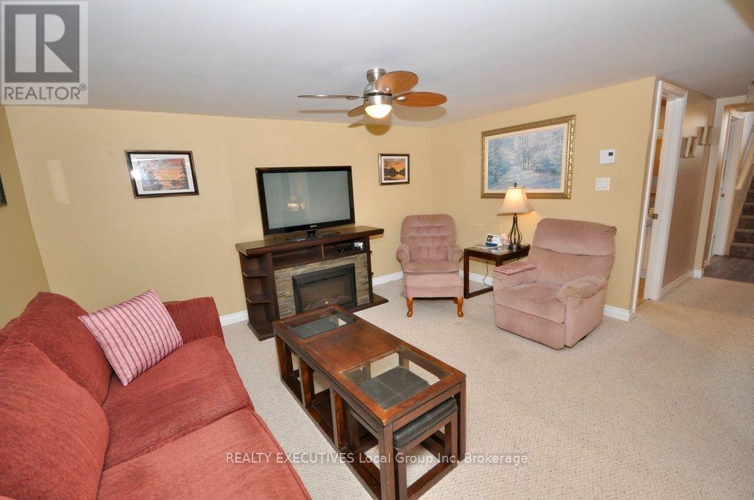#33 624 LAKESHORE DRIVE - Image 22