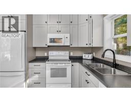 Kitchen/Dining room - 70 Barnes Point Road, Cambridge Narrows, NB E4C2E6 Photo 11