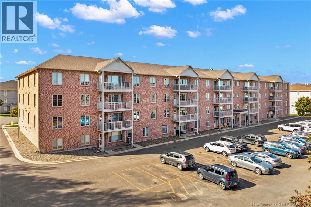 #212 165 Valcour Drive - 4