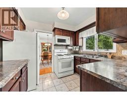 Dining nook - 821 Danbury Crescent, Sarnia, ON N7S4L7 Photo 14