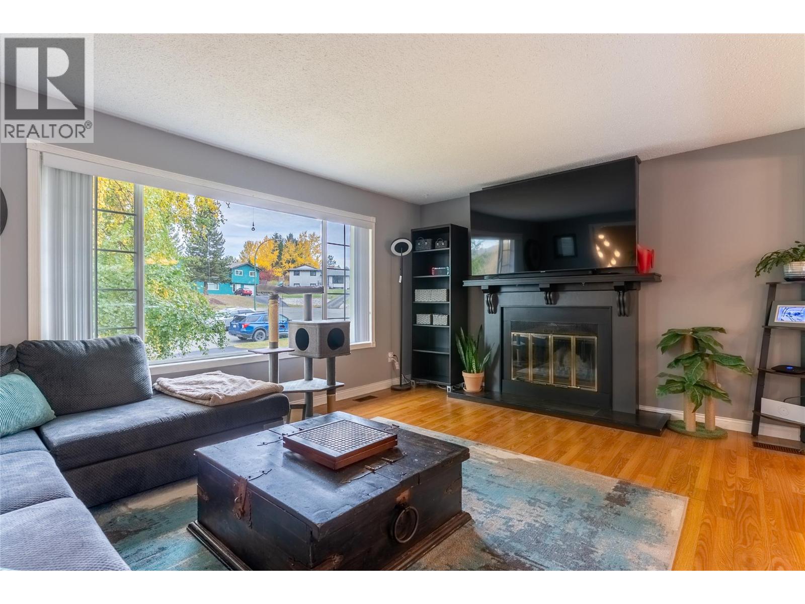 210 Cinnibar Court - Image 3