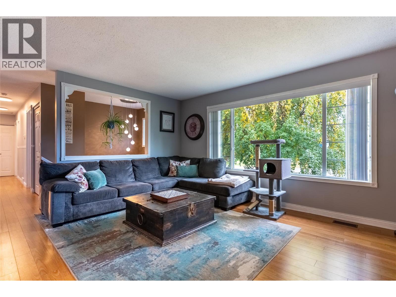 210 Cinnibar Court - Image 4