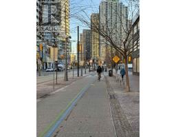 Bathroom - 1207 - 208 Queens Quay W, Toronto, ON M5J2Y5 Photo 7