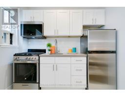 304 - 214 Wellesley Street, Toronto, ON M4X1G2 Photo 6