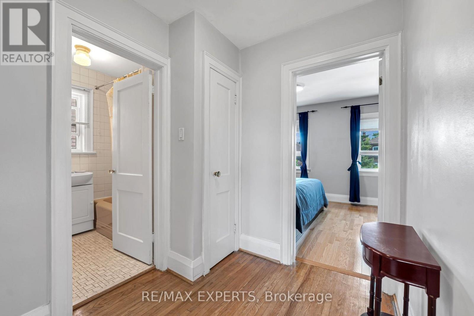 406 Lauder Avenue, Toronto, ON photo 17