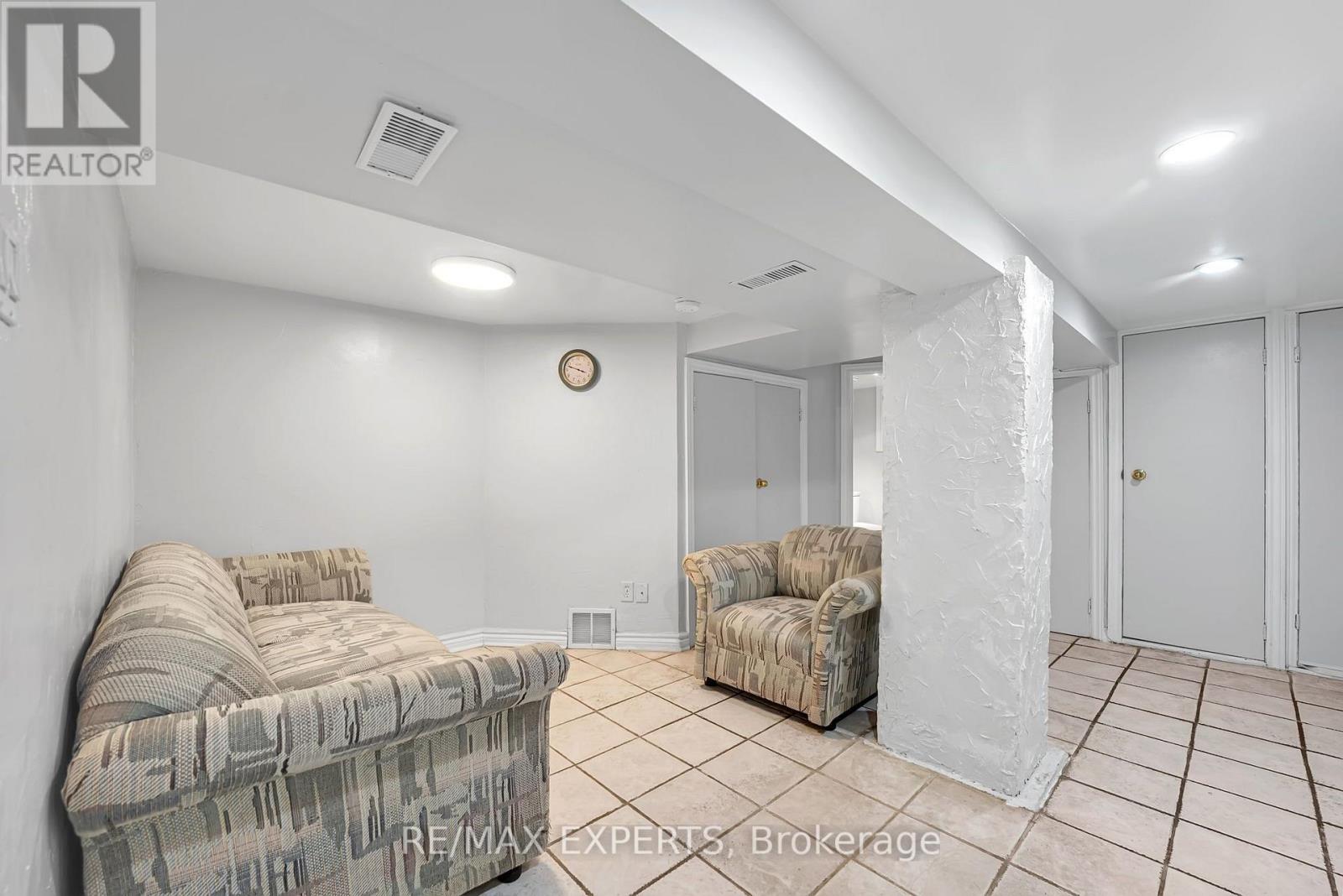 406 Lauder Avenue, Toronto, ON photo 25