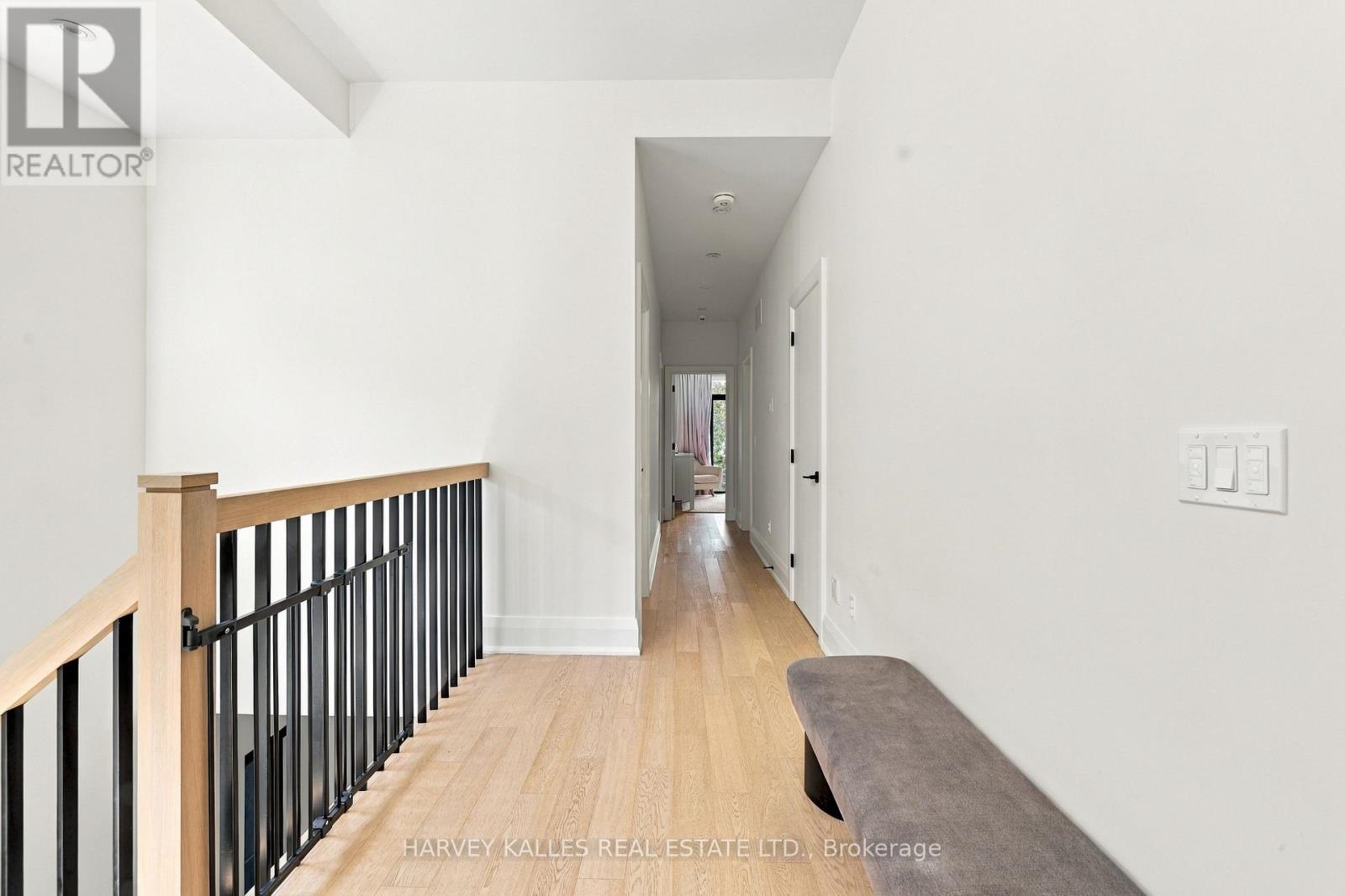 57 Roseneath Gardens, Toronto, ON photo 20