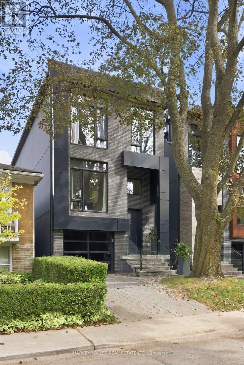 57 Roseneath Gardens, Toronto, ON photo 3