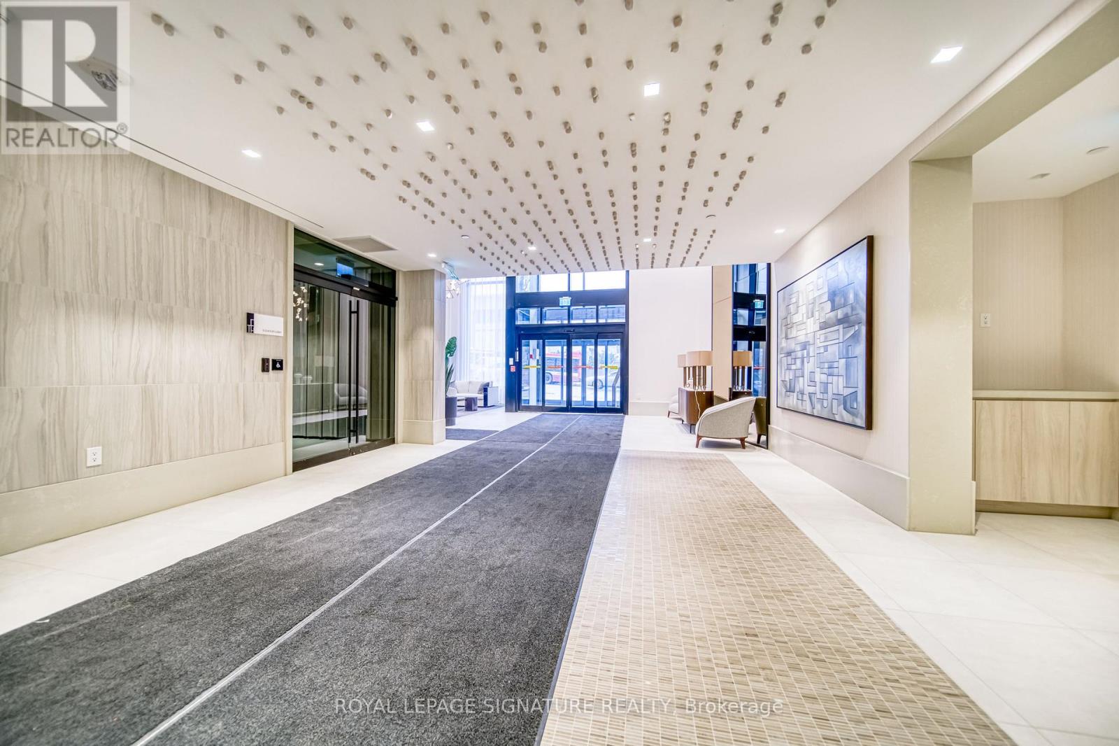 807 - 2020 BATHURST STREET, Toronto (Humewood-Cedarvale) — photo 2