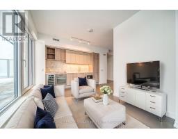 Den - 807 - 2020 Bathurst Street, Toronto, ON M5P0A6 Photo 7