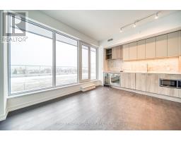 807 - 2020 Bathurst Street, Toronto, ON M5P0A6 Photo 9