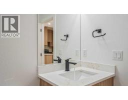 Primary Bedroom - 8926 34 Avenue, Calgary, AB T3B1S2 Photo 11