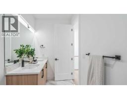 8926 34 Avenue, Calgary, AB T3B1S2 Photo 27