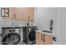 8926 34 Avenue, Calgary, AB T3B1S2 Photo 32