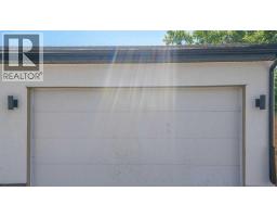 8926 34 Avenue, Calgary, AB T3B1S2 Photo 45