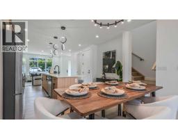 5pc Bathroom - 8926 34 Avenue, Calgary, AB T3B1S2 Photo 7