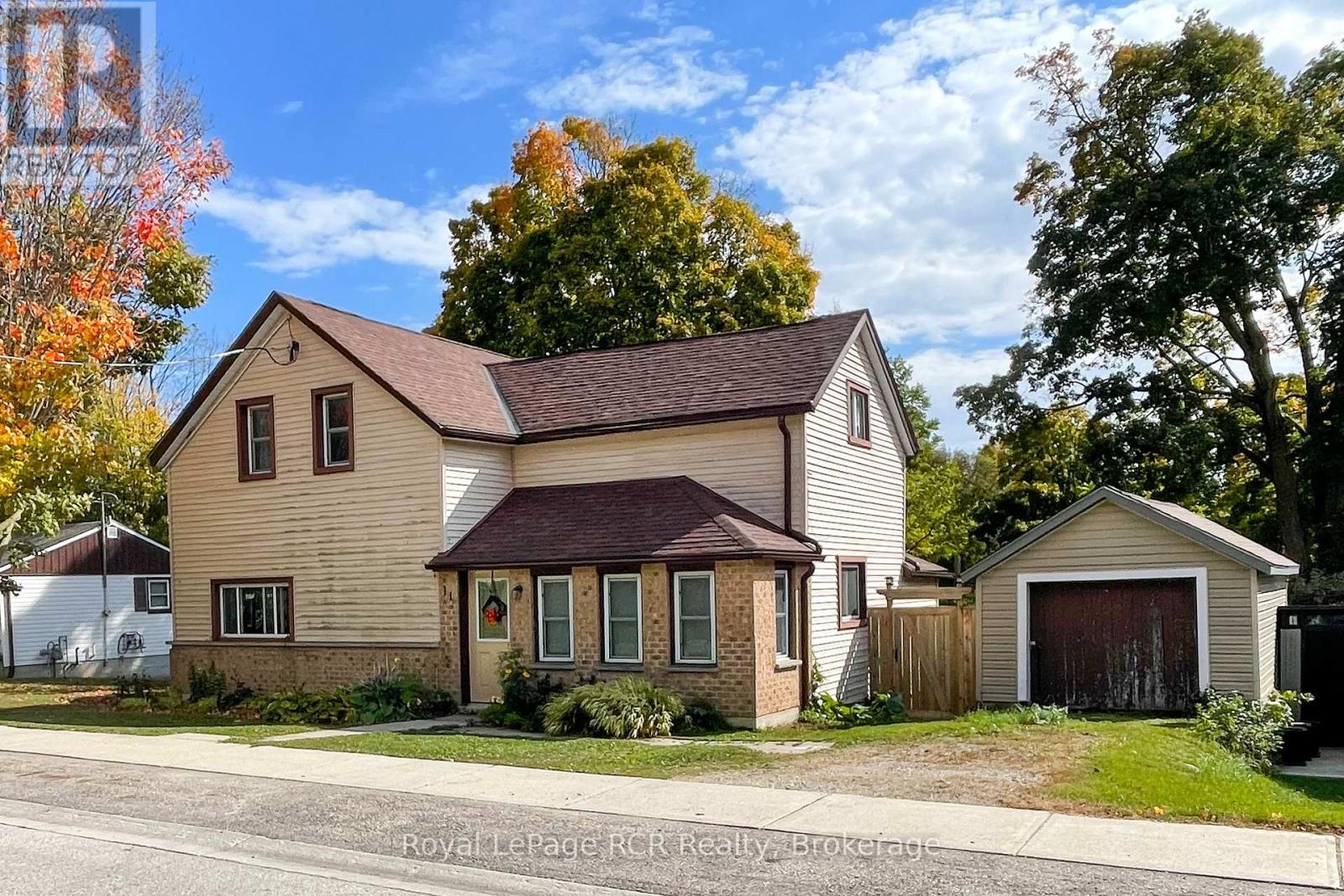 11 GORDON STREET E, South Bruce