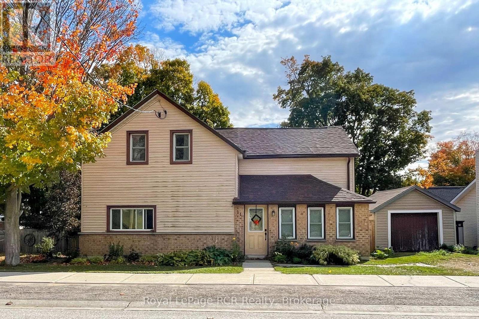 11 GORDON STREET E, South Bruce — photo 2