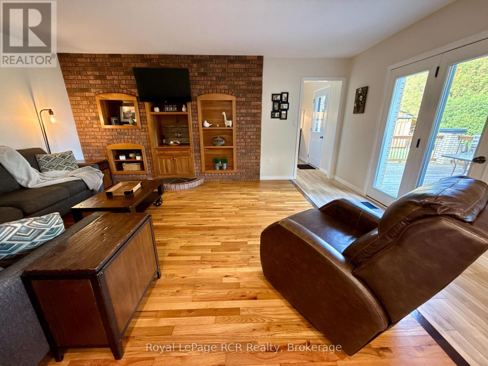 686 16TH STREET - Image 18