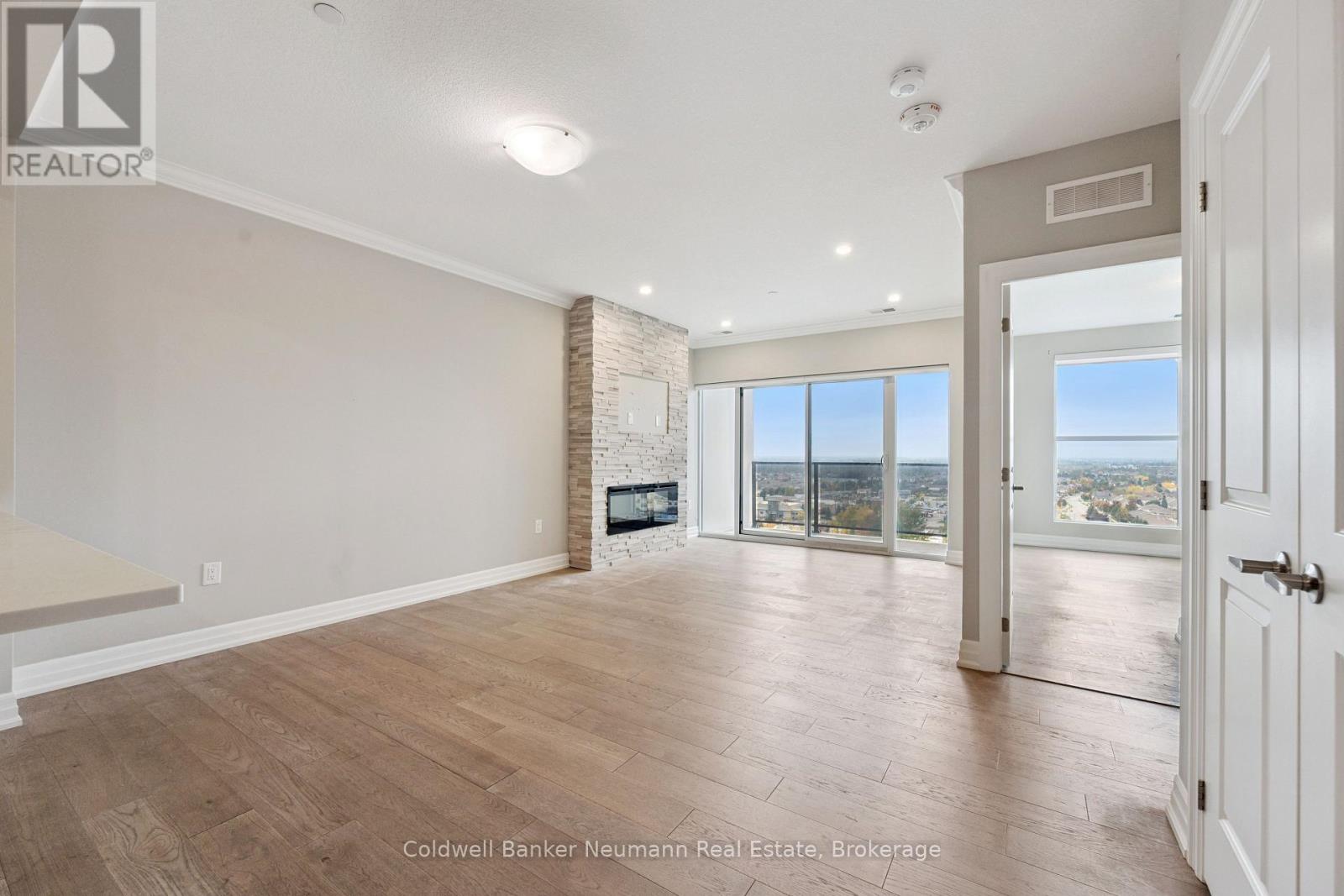 #908 1880 GORDON STREET - Image 15