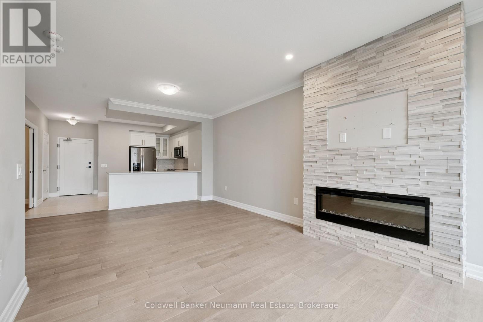 #908 1880 GORDON STREET - Image 19