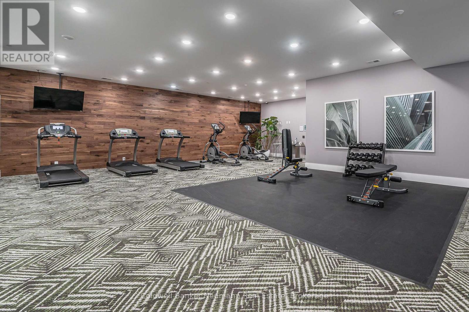 #908 1880 GORDON STREET - Image 35