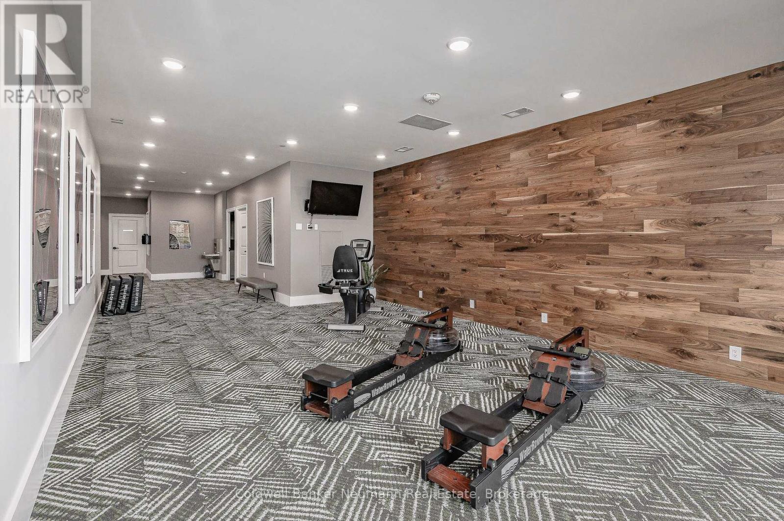 #908 1880 GORDON STREET - Image 37