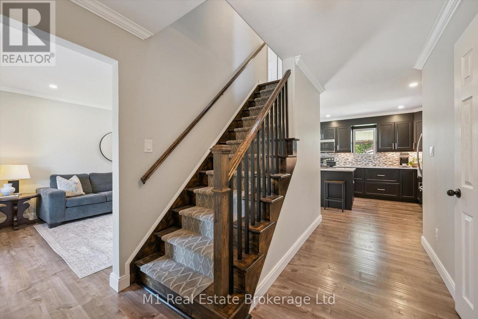 53 JOHANNA DRIVE - 8