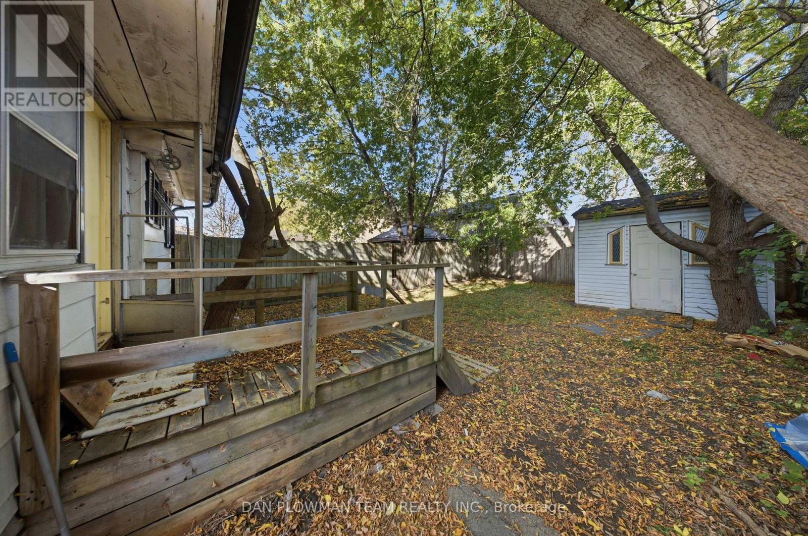 372 PINE AVENUE - 4