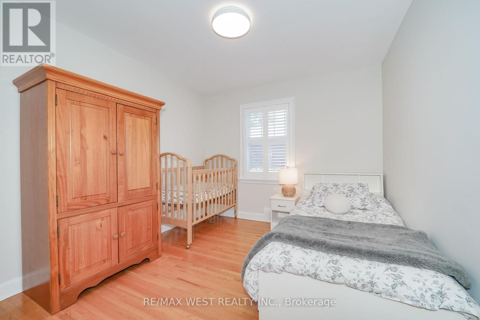 18 Nashland Avenue, Toronto, ON photo 11