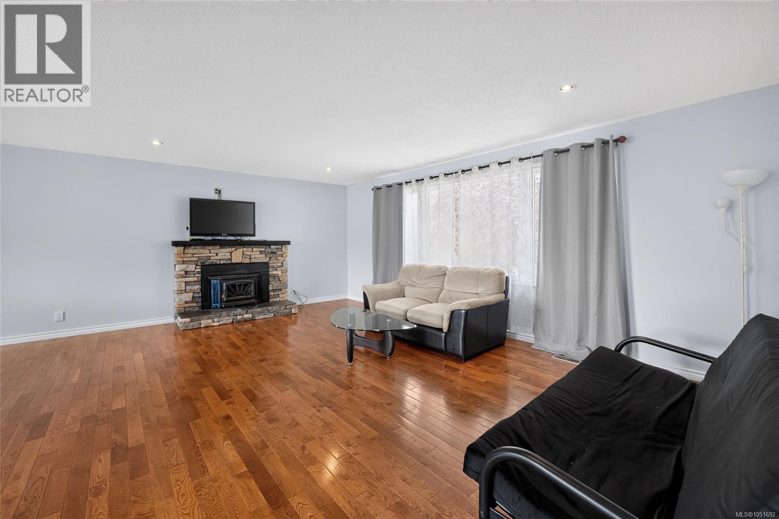 106 Emery Way - Image 21