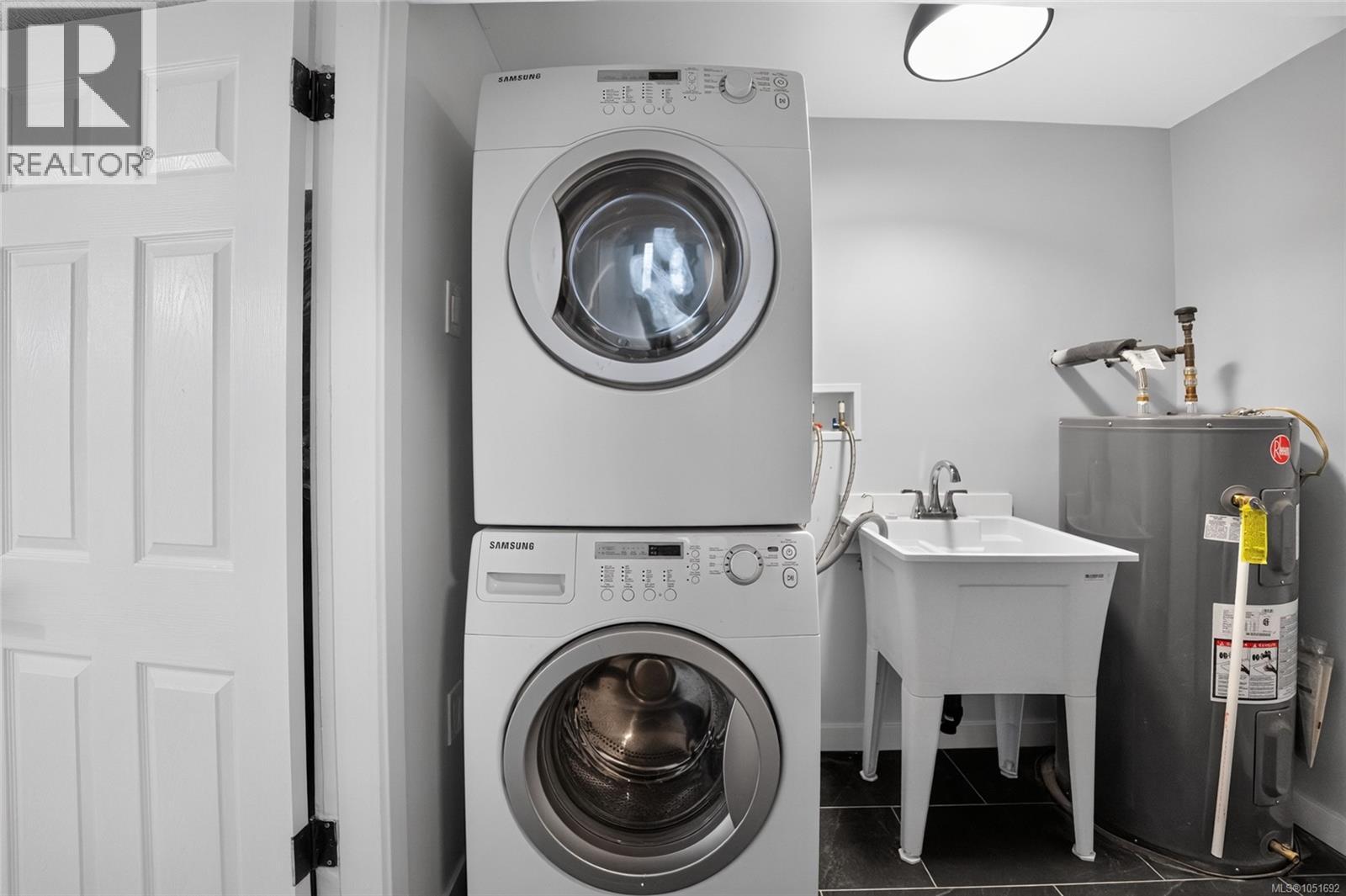 106 Emery Way - Image 34